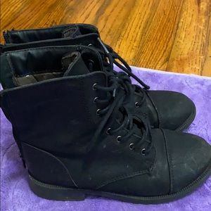 Black cat and Jack tie up and zip up boots